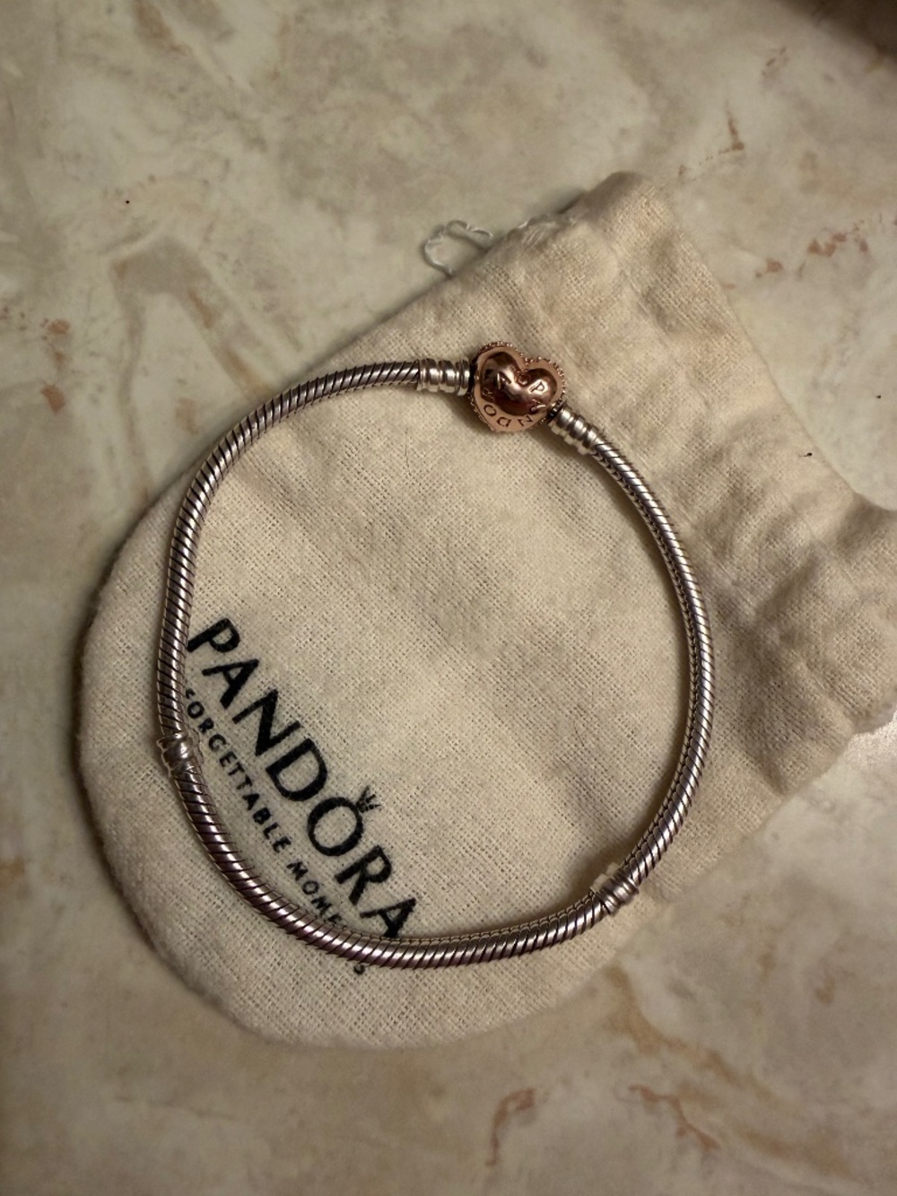 Pandora Pave Heart Clasp Snake Chain Bracelet - 925 silver and Rose gold - Picture 5 of 7